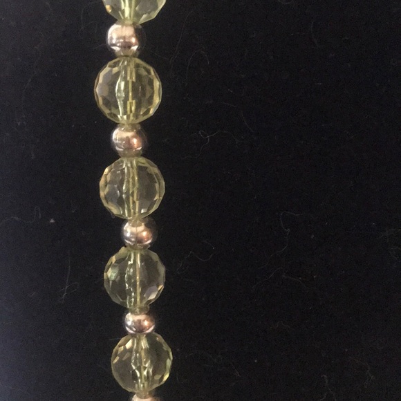 “GREEN BEADED” Necklace . - Picture 8 of 8